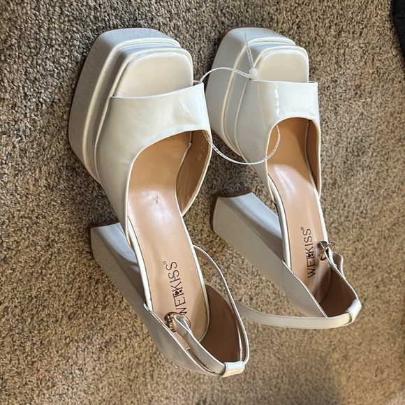 White Mary Jane Heels - Picture 1 of 4